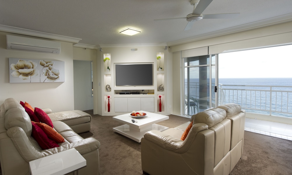2ND AVENUE BEACHSIDE APARTMENTS 51/73