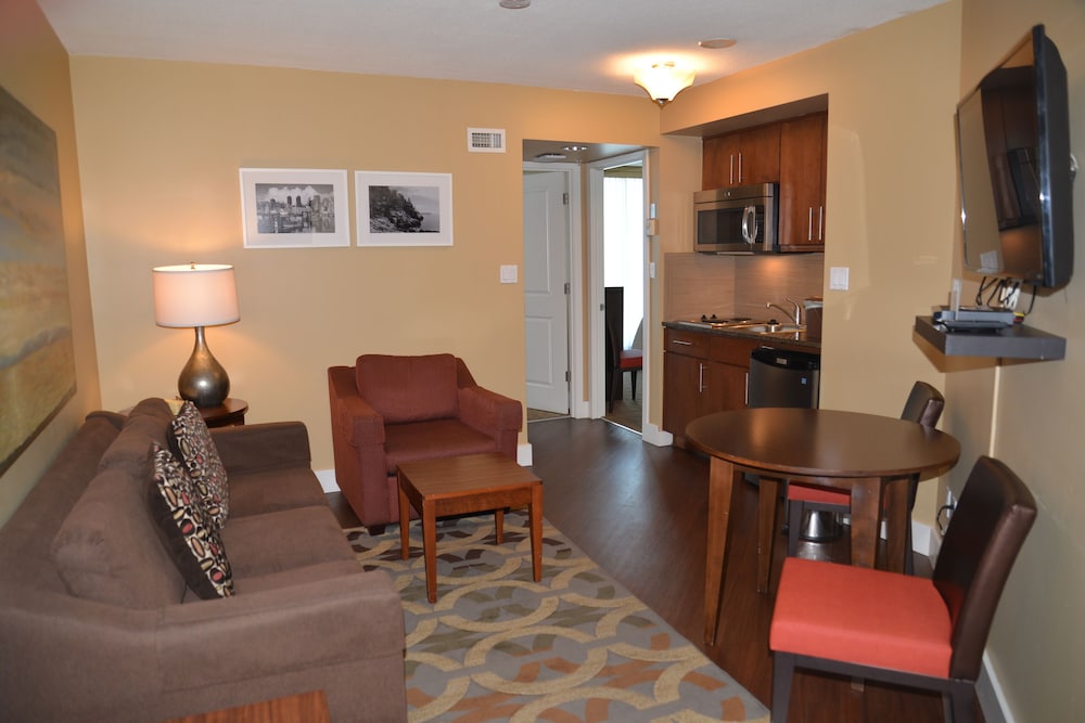 Rosedale Condominiums 38/60
