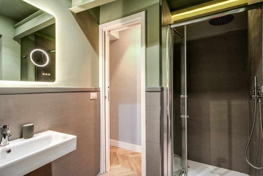 Trevi Fountain Superior 3 bdr apartment 47/49
