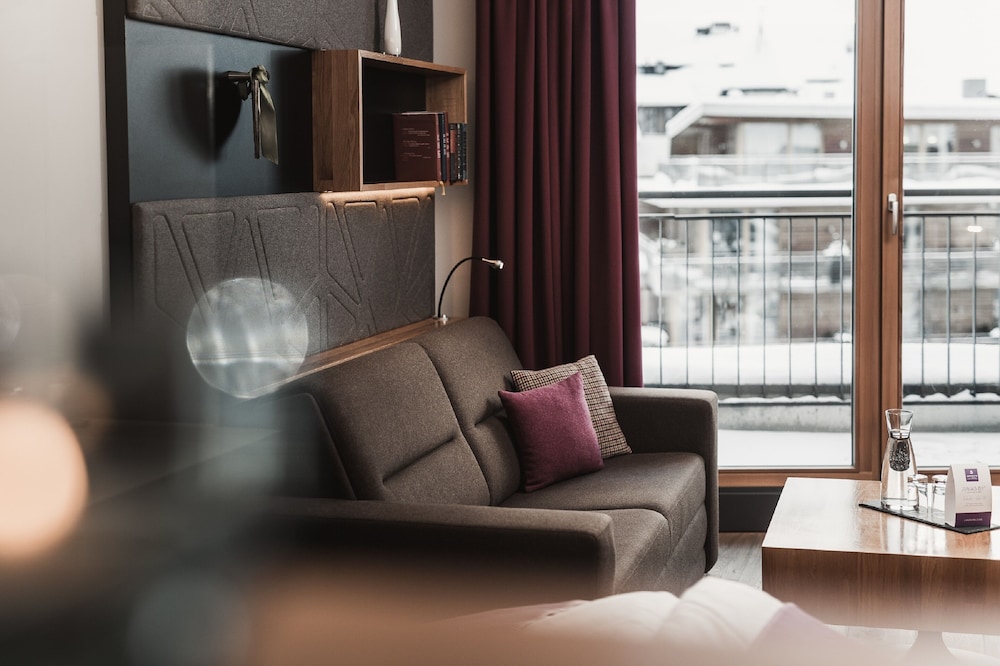 ANTHONY'S LIFE&STYLE HOTEL 33/50