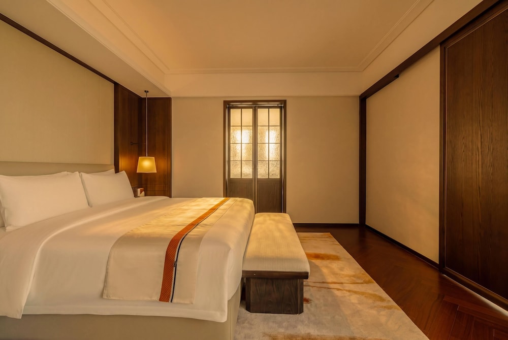 Howard Johnson By Wyndham Phnom Penh Tk 23/57