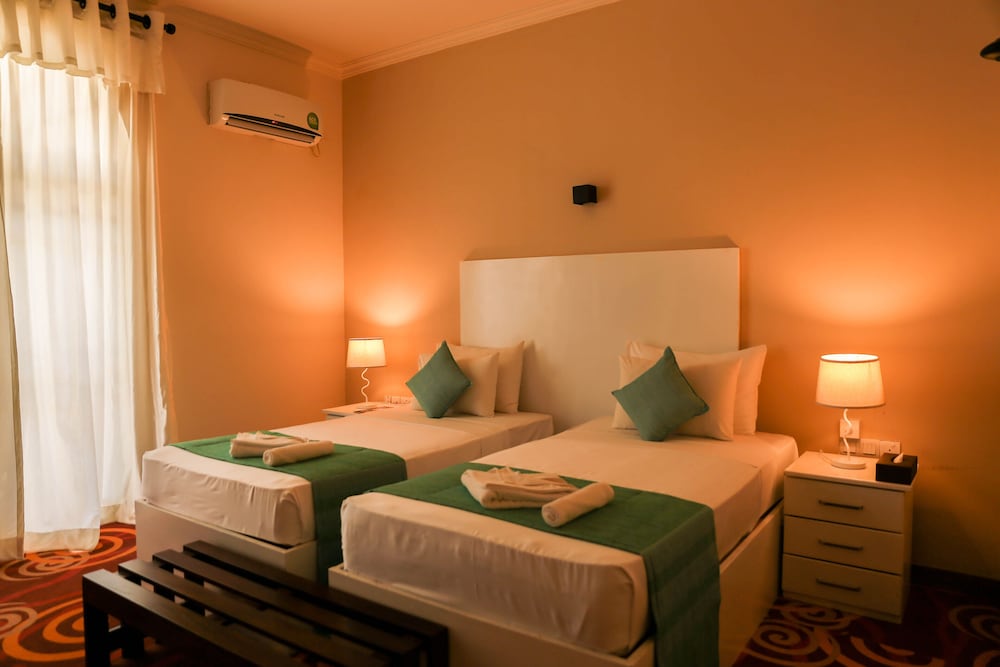 Sea Horse Hotel & Spa 15/35