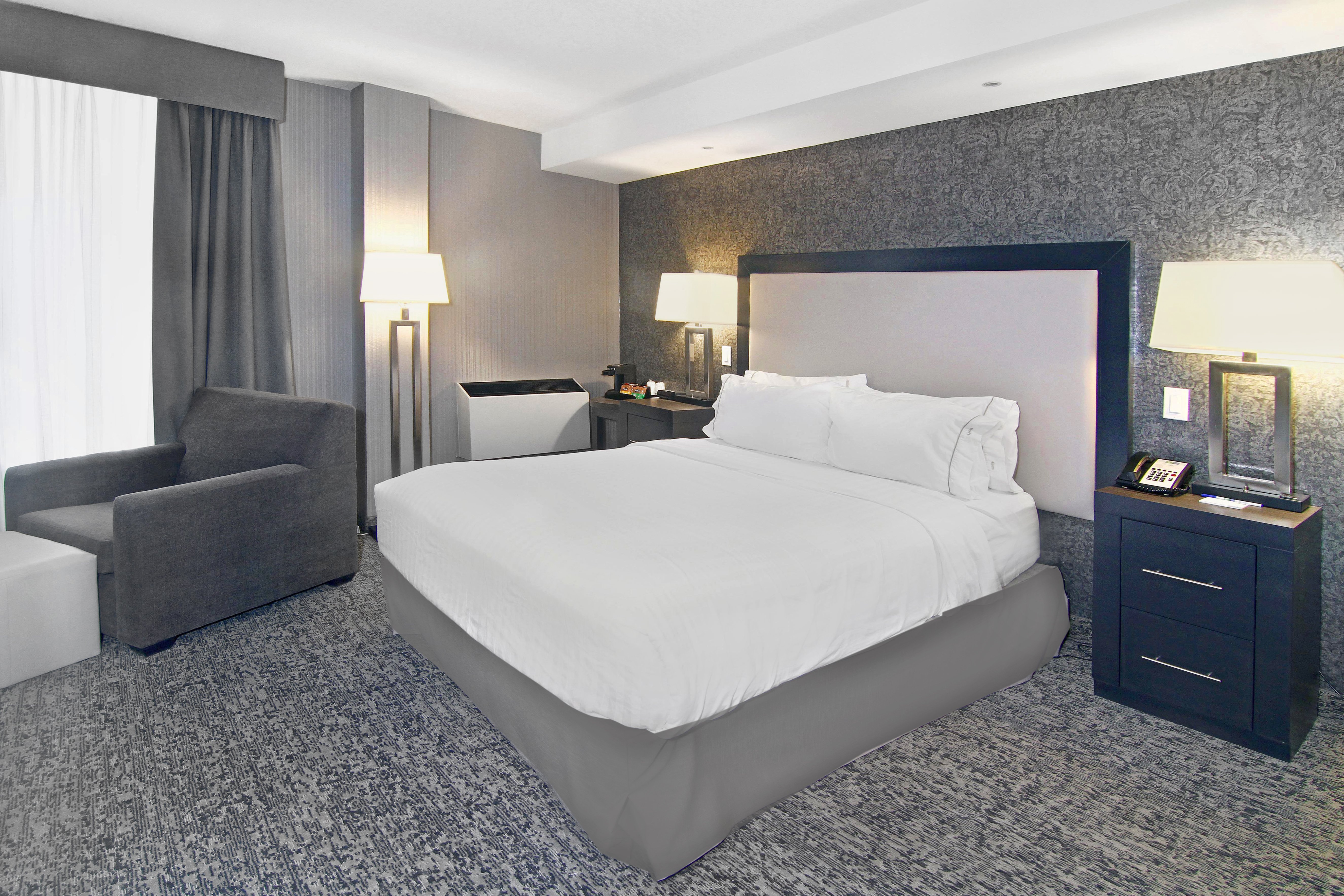 Holiday Inn Express Hotel & Suites Calgary 26/71