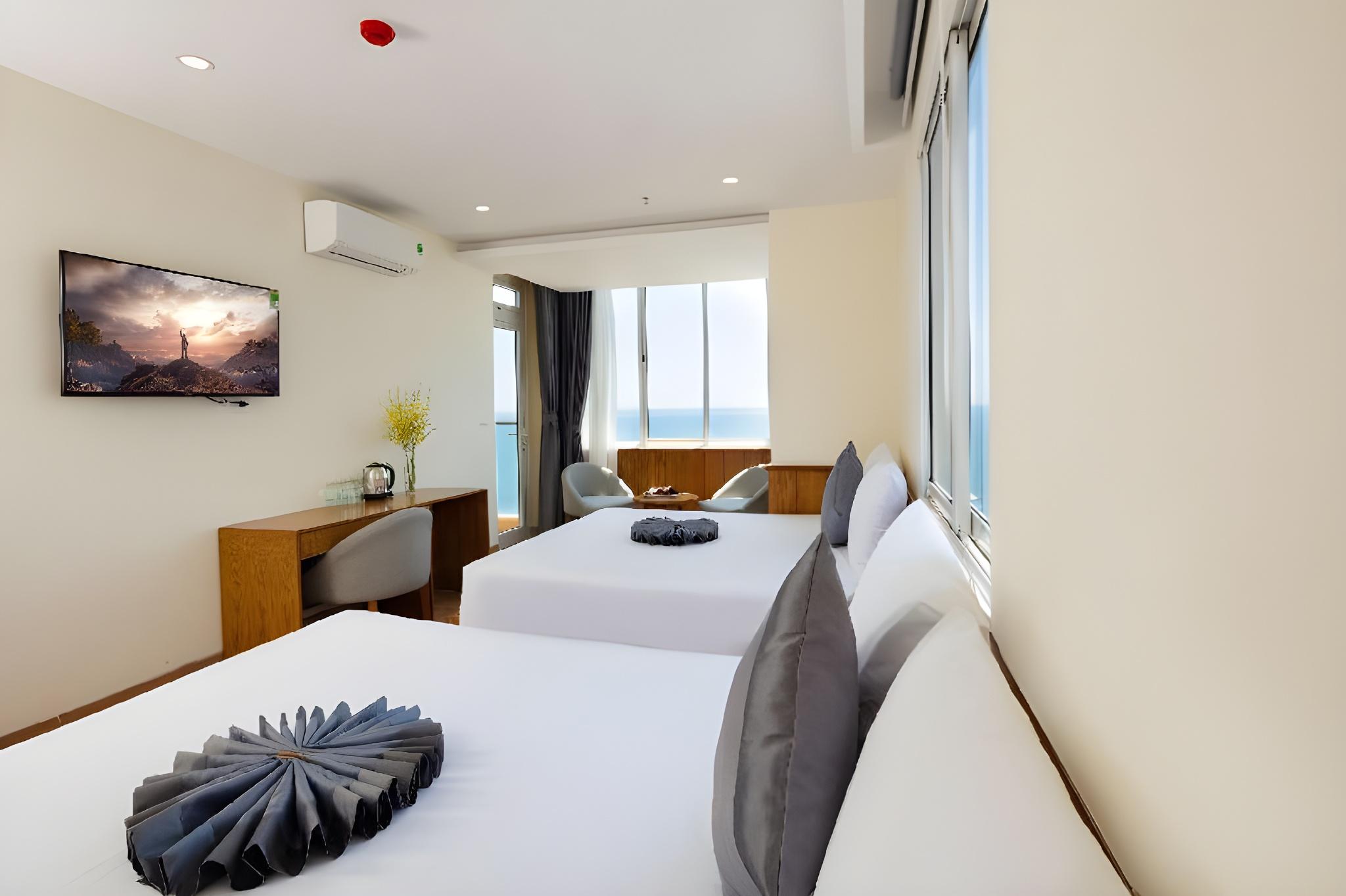Guest Room, Superior, Family, 2 Double Beds, Sea View