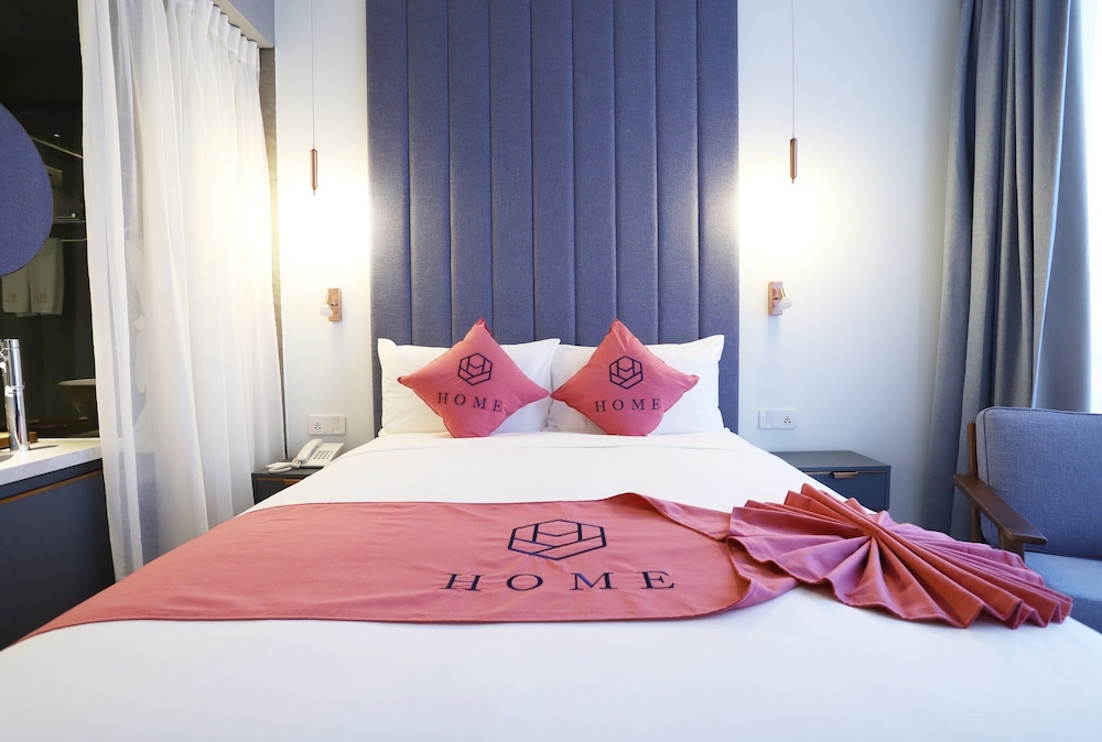 HOME Hotel 5/35