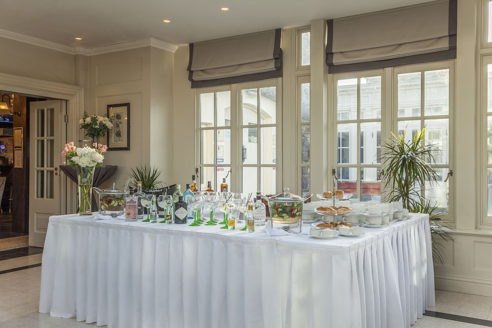 The Heights Hotel Killarney 51/63