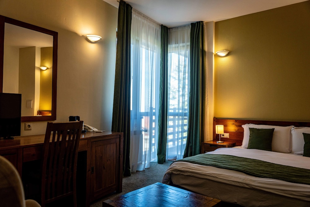 Club Hotel Yanakiev 12/55