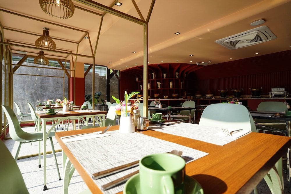 4 Monkeys Hotel Bangkok 32/50