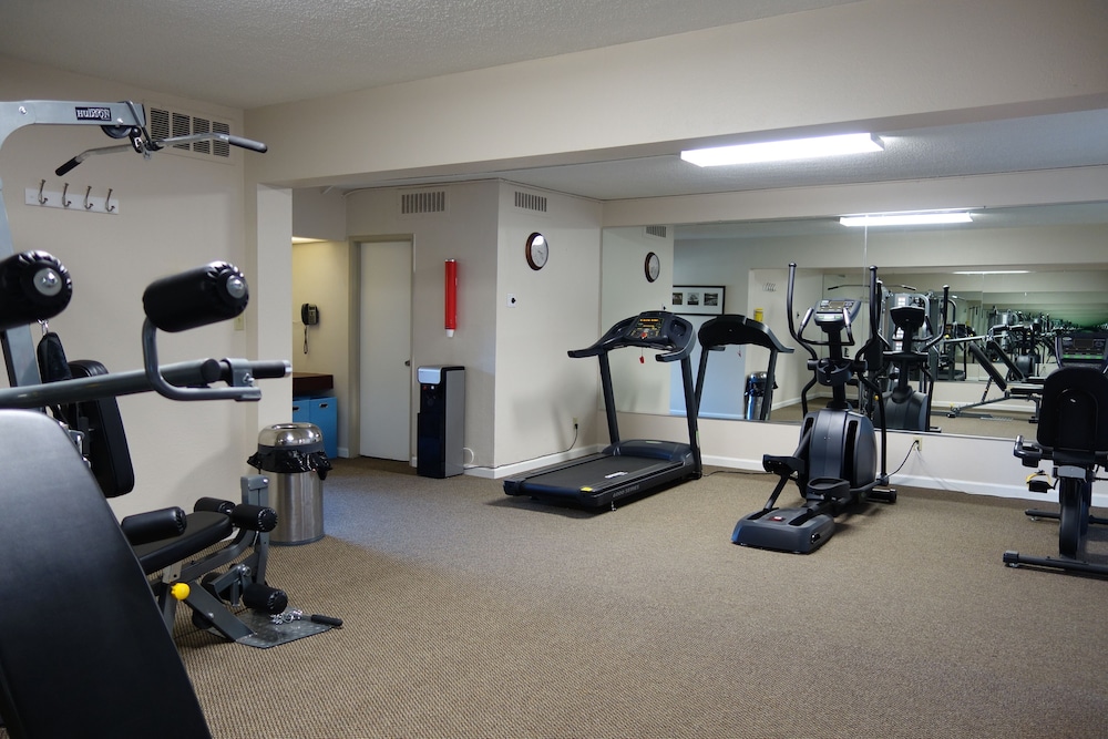 Ramada by Wyndham Sacramento 18/28