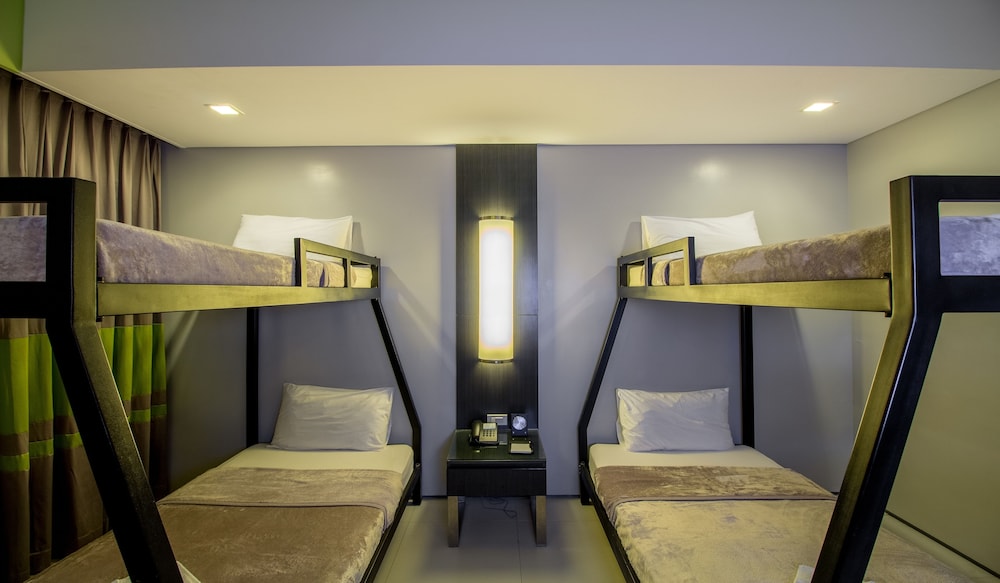 Bayfront Hotel Cebu - North Reclamation 56/67