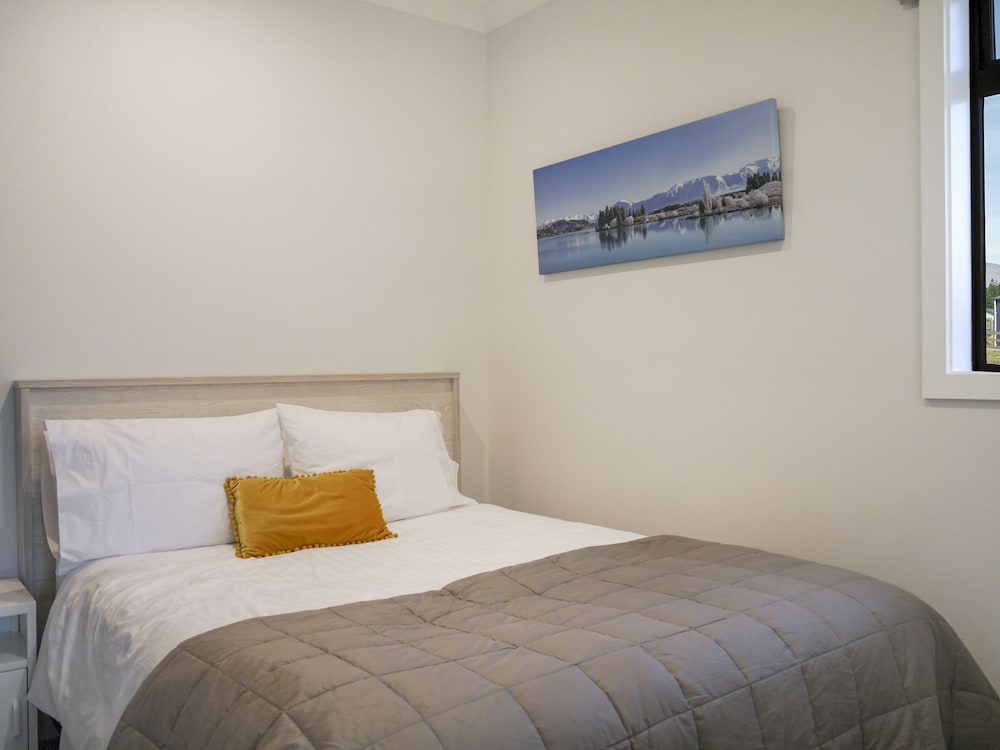 Twizel Cottages 11/49
