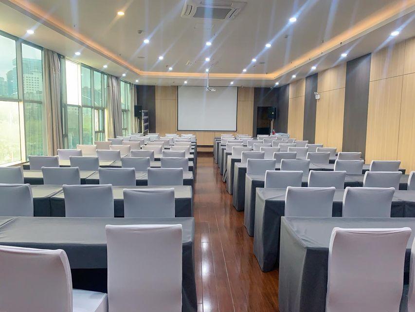Hanting Hotel Kunming Stadium Metro Station 34/44