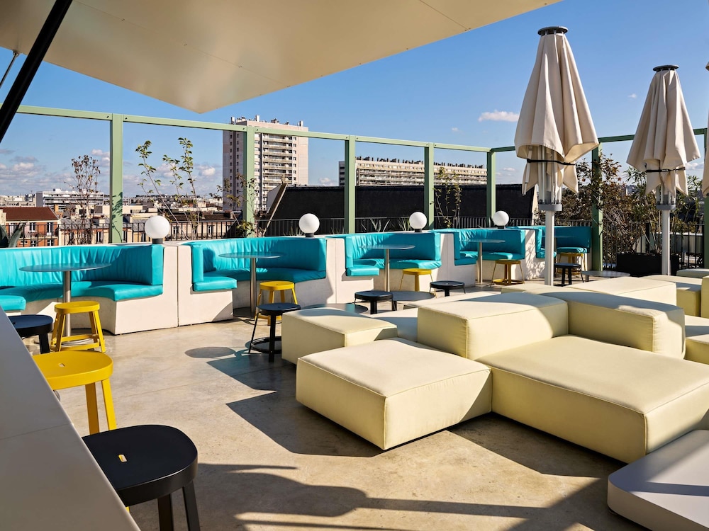 TRIBE Paris Clichy 50/54