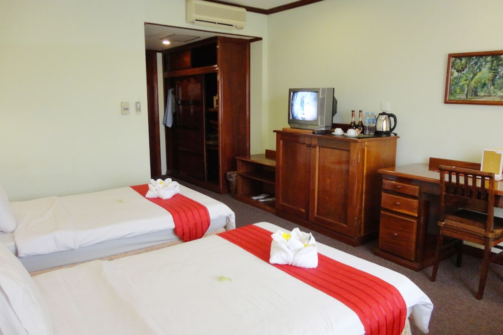 ANGKOR HOTEL 8/36