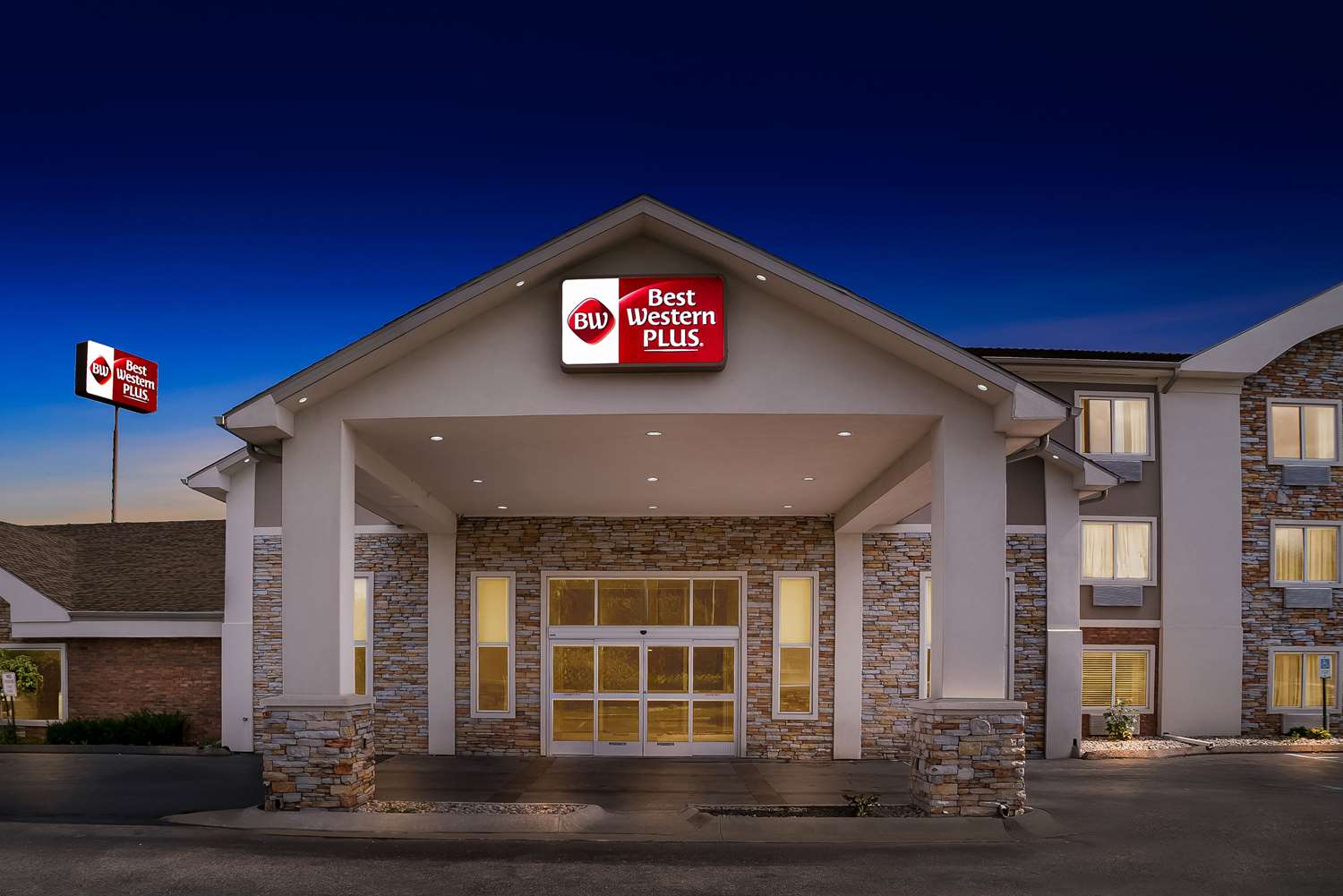Best Western Plus Flint Airport Inn & Suites 2/38