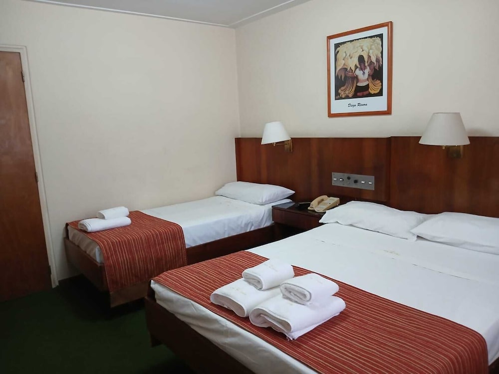 Hotel del Jardin 9/50