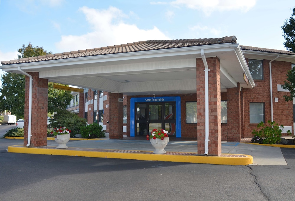 Motel6 Newport, RI in NEWPORT - RI