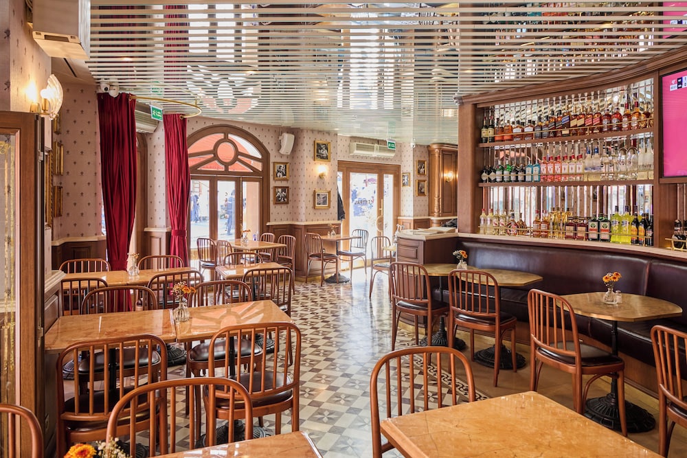 Faros Old City Hotel 62/72