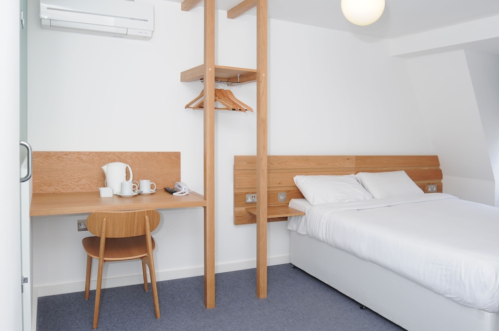 PRINCE WILLIAM HOTEL 21/55