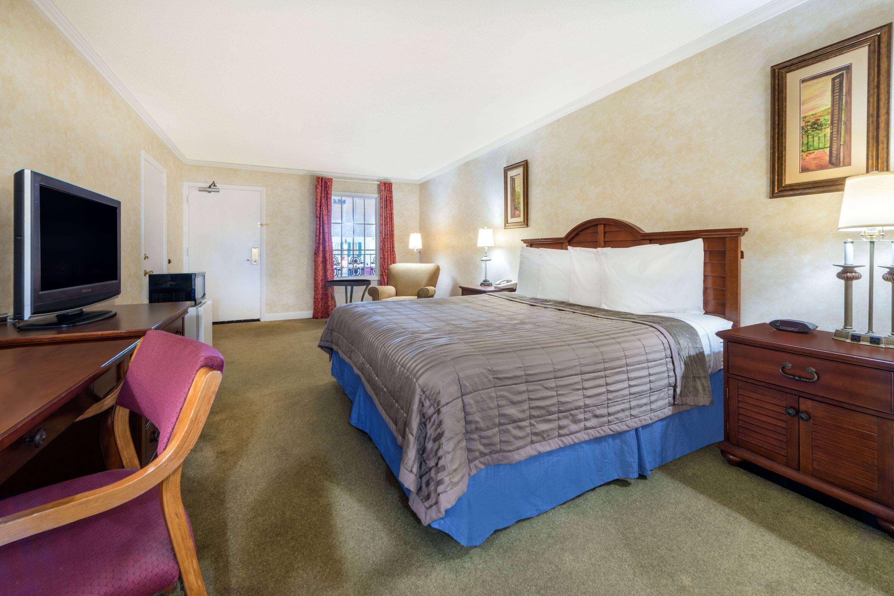 Howard Johnson By Wyndham Burlington 12/24