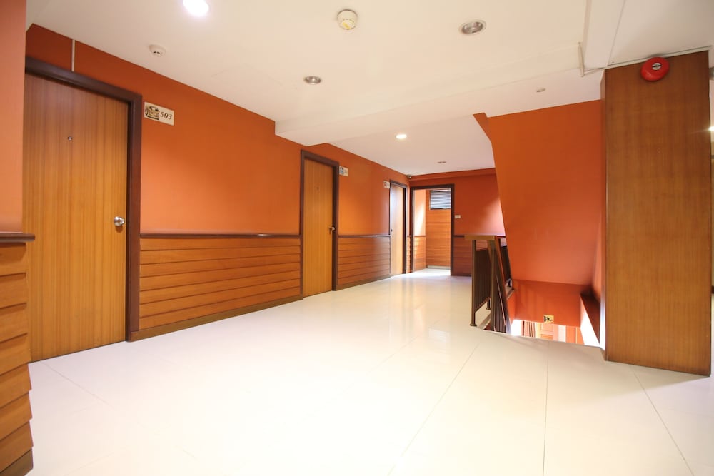Oyo 482 Pannee Lodge Khaosan (sha Plus) 7/67