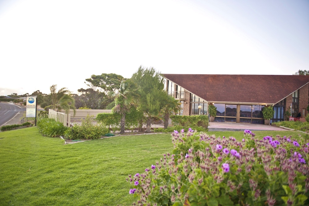 Kangaroo Island Seaside Inn 61/67