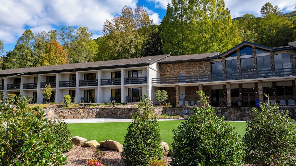 Fontana Village Resort 3/51