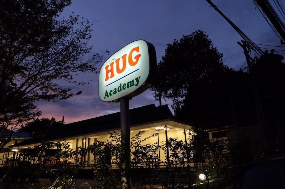 Stay With Hug Poshtel & Activities 5/37