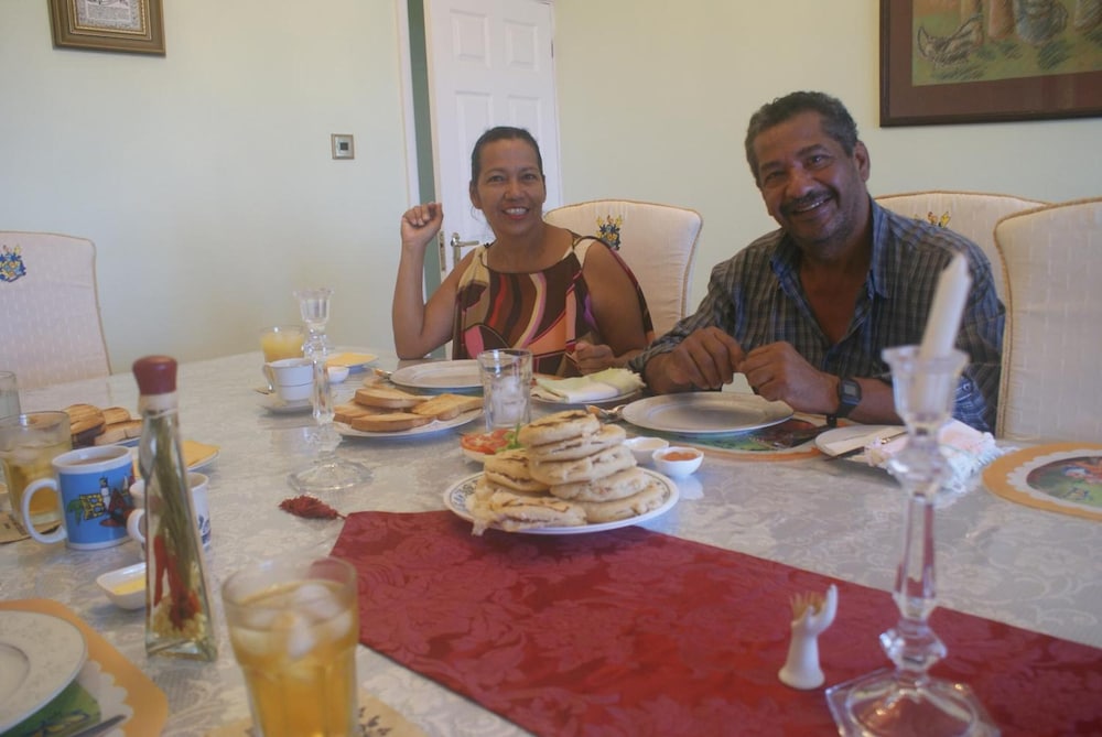 Rnm The Clubhouse Grenada 32/50