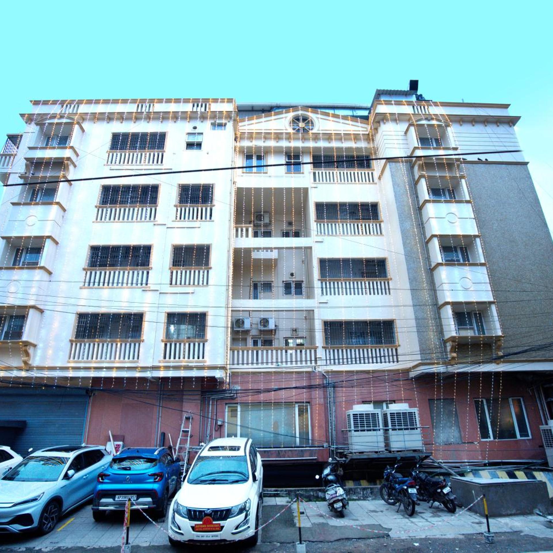Fabhotel Blossoms T Nagar 2/69