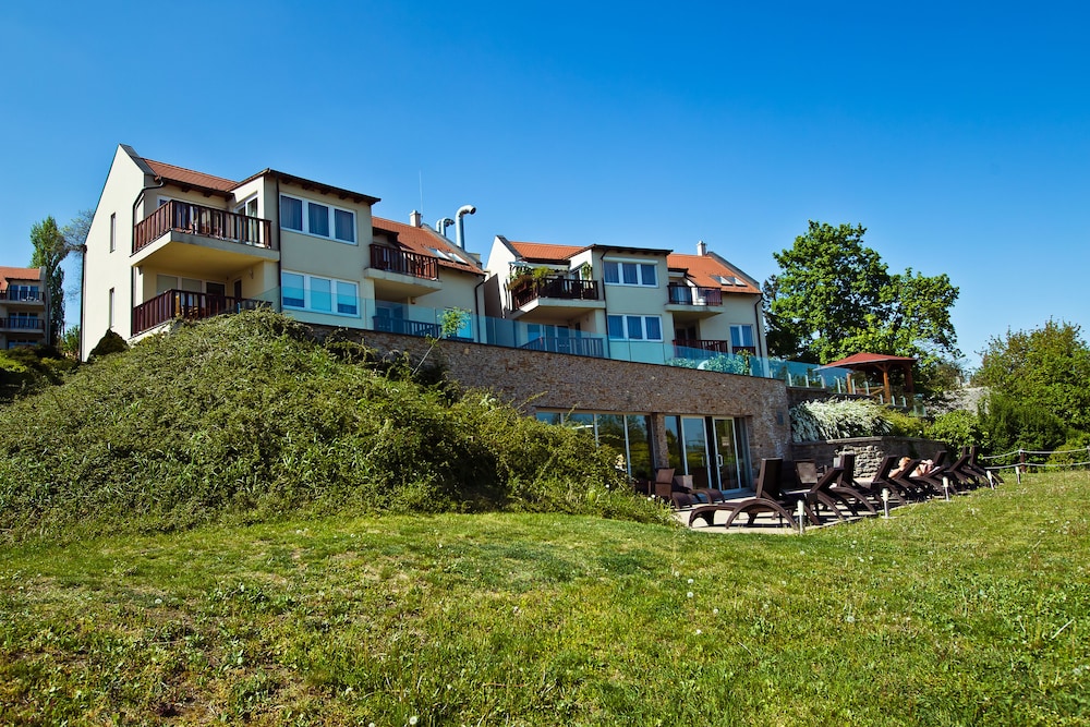 Echo Residence All Suite Hotel 41/50