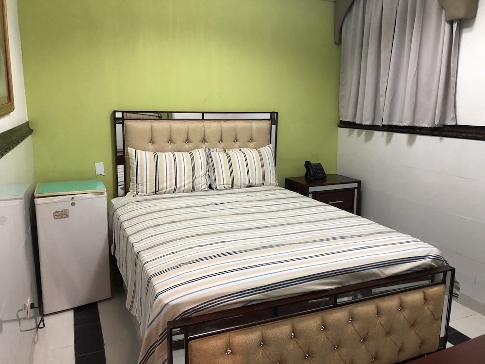 La Casona Dorada 6/56