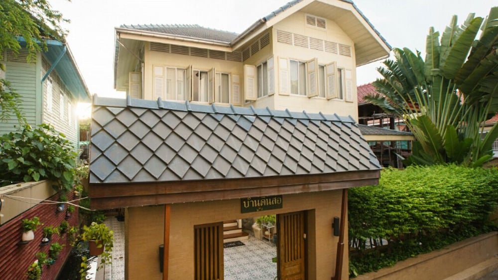 Baan Dinso Hostel 7/51