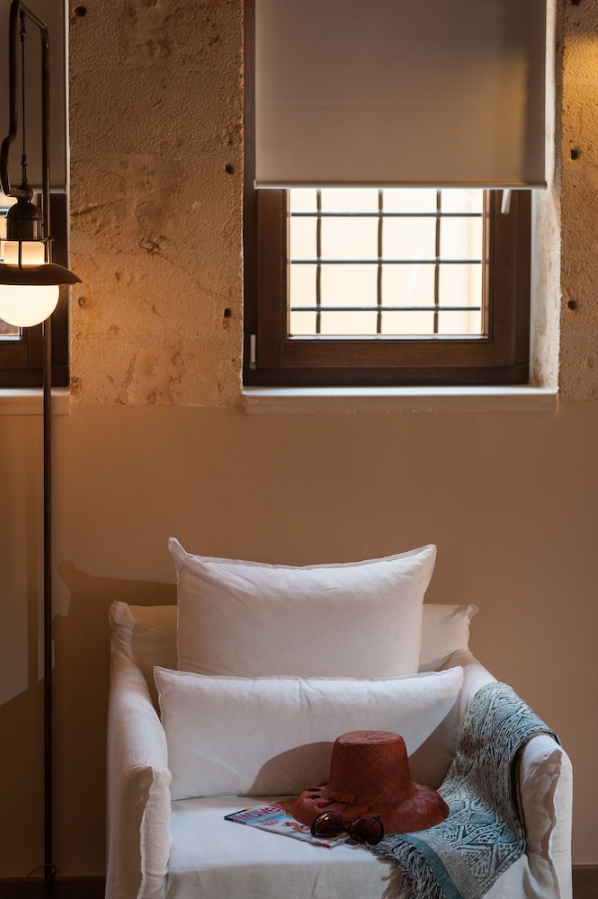 Serenissima Boutique Hotel 50/71