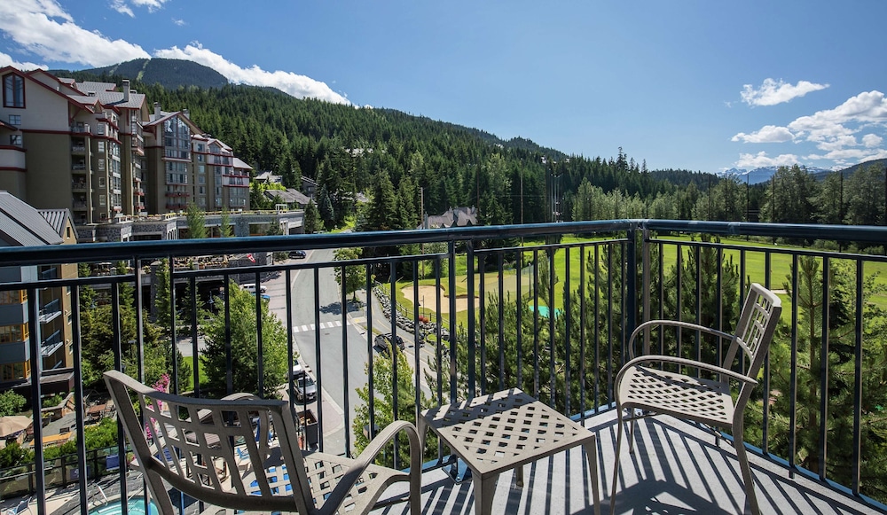 Hilton Whistler Resort & Spa 5/101