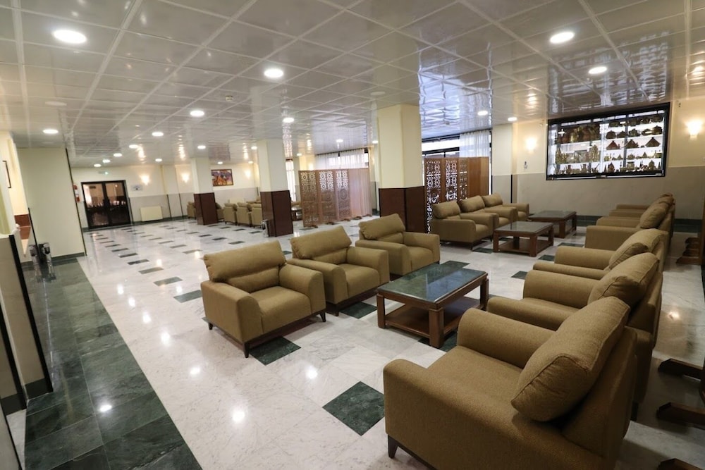Hotel Hydra Ouled Fayet 18/24
