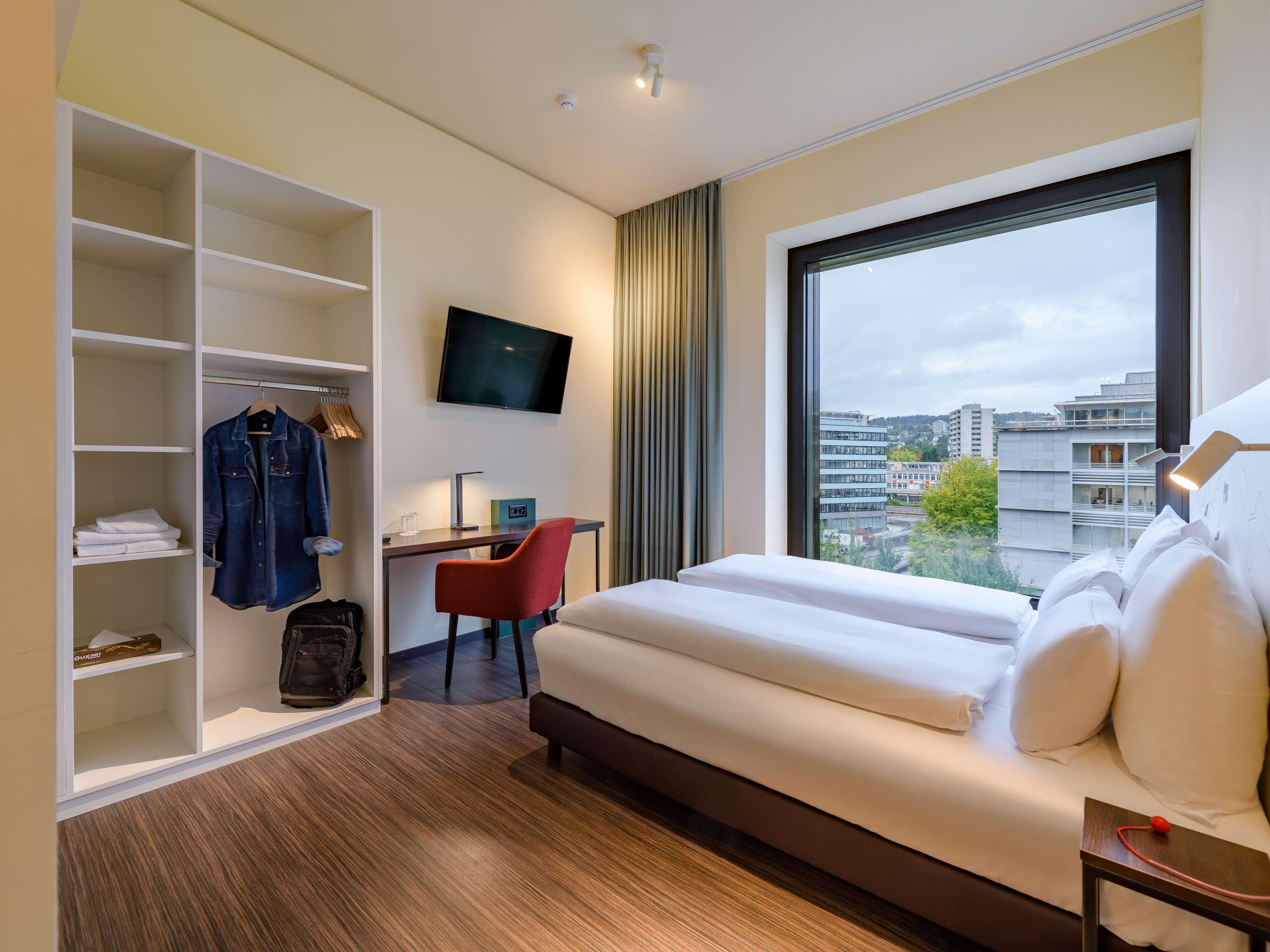 Room, Double Bed, Accessible