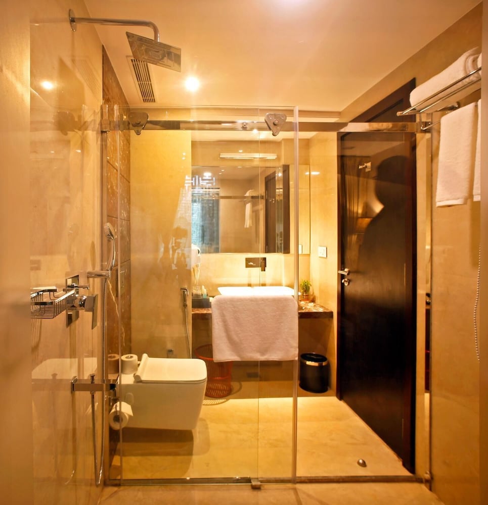 Hotel Crosslane 20/20