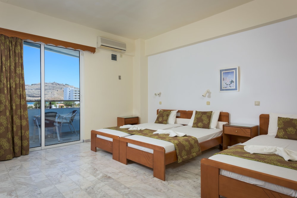 Vlycha Beach Studios & Apartments 32/71