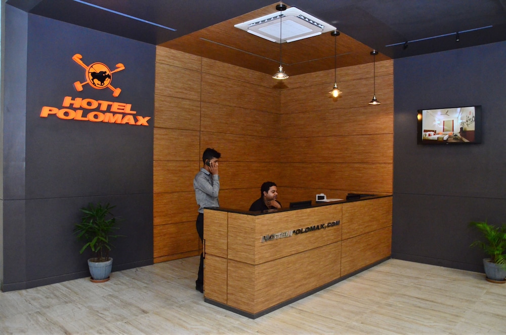Max Hotel Prayagraj 6/48