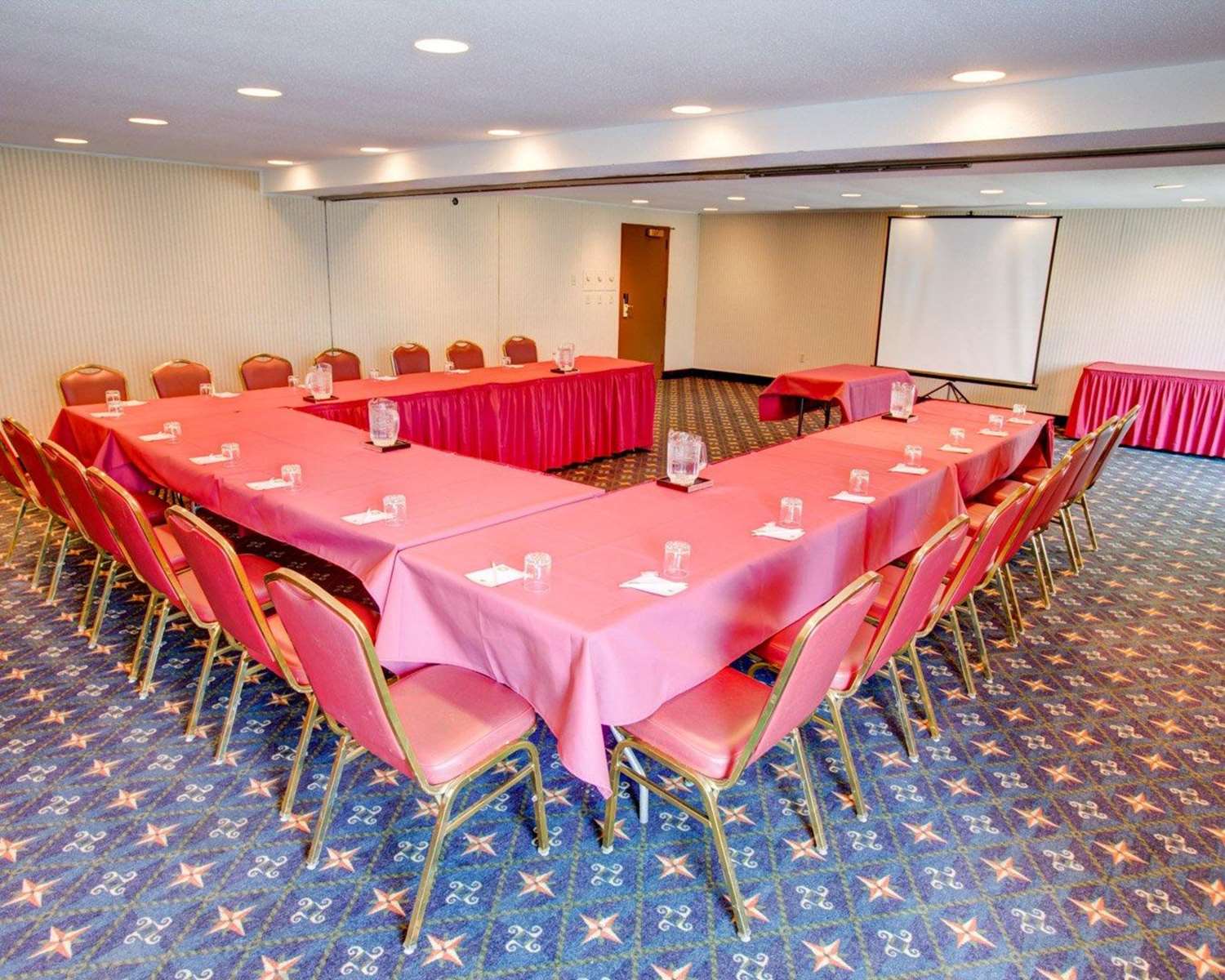 Comfort Inn Conference Center Pittsburgh Penn Hills 20/29