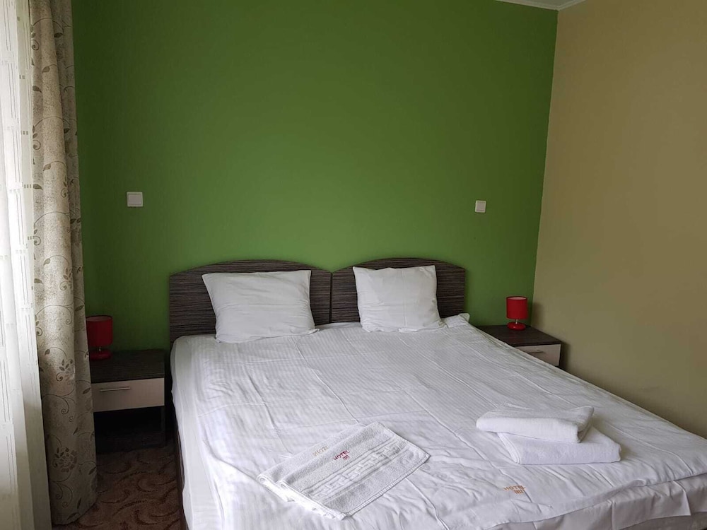Hotel Iri 15/63