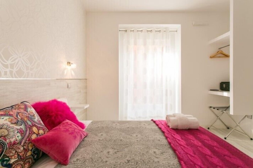 Hostal Met Madrid 17/30