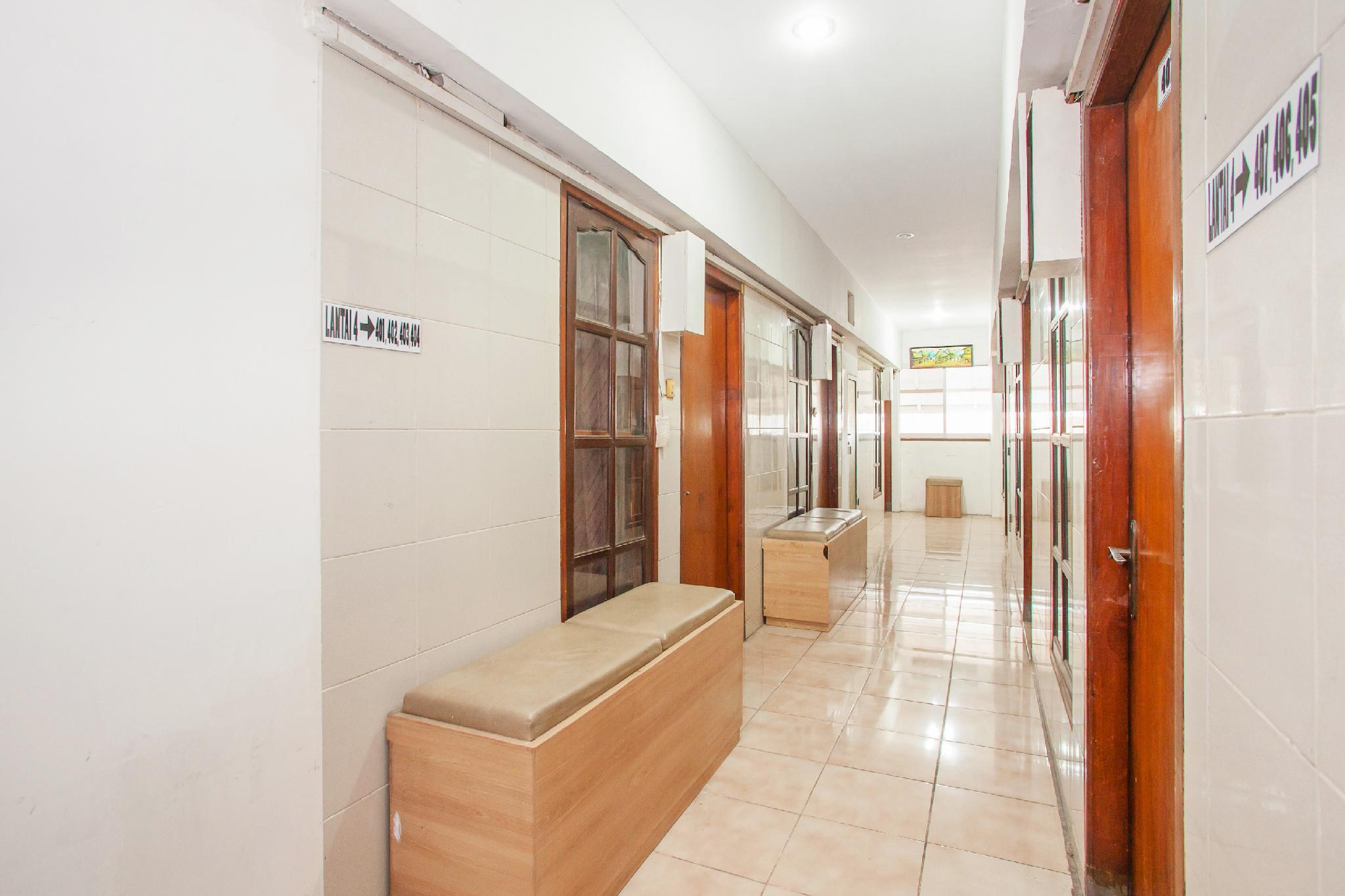 OYO 164 Ang's Residence 14/51