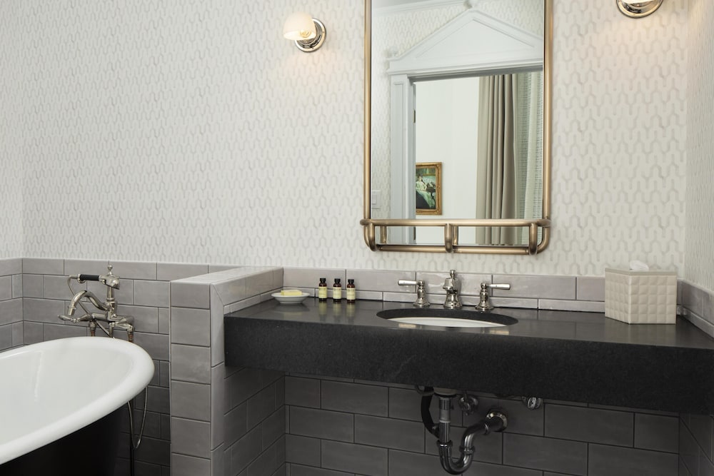 The Driskill In the Unbound Collection By Hyatt 50/50