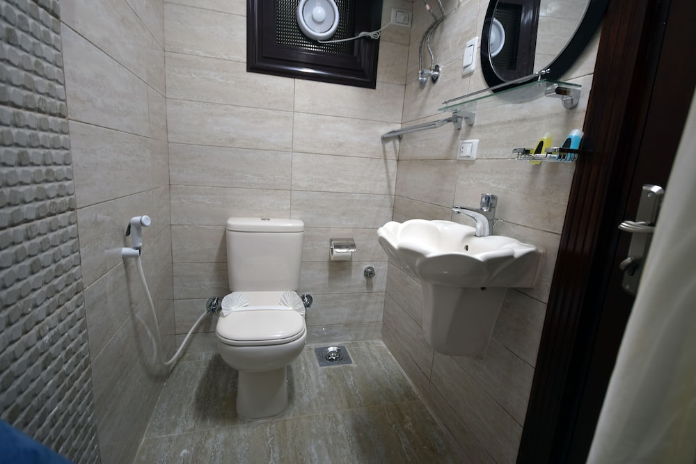 Amin Hotel 46/50