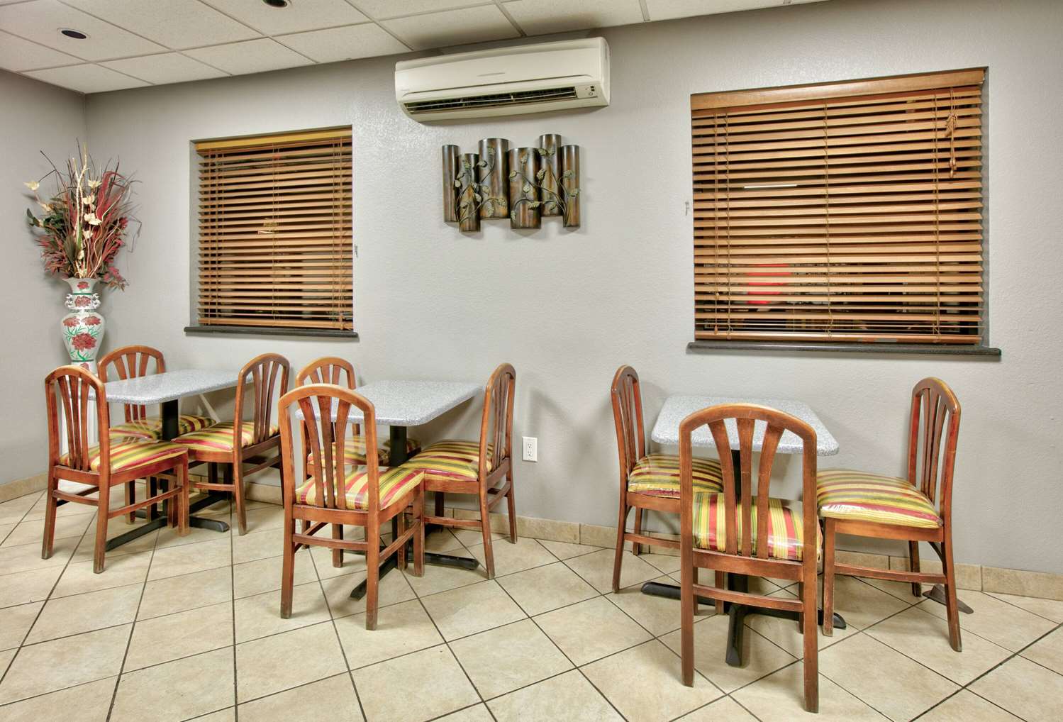 Super 8 by Wyndham Amarillo East 30/37