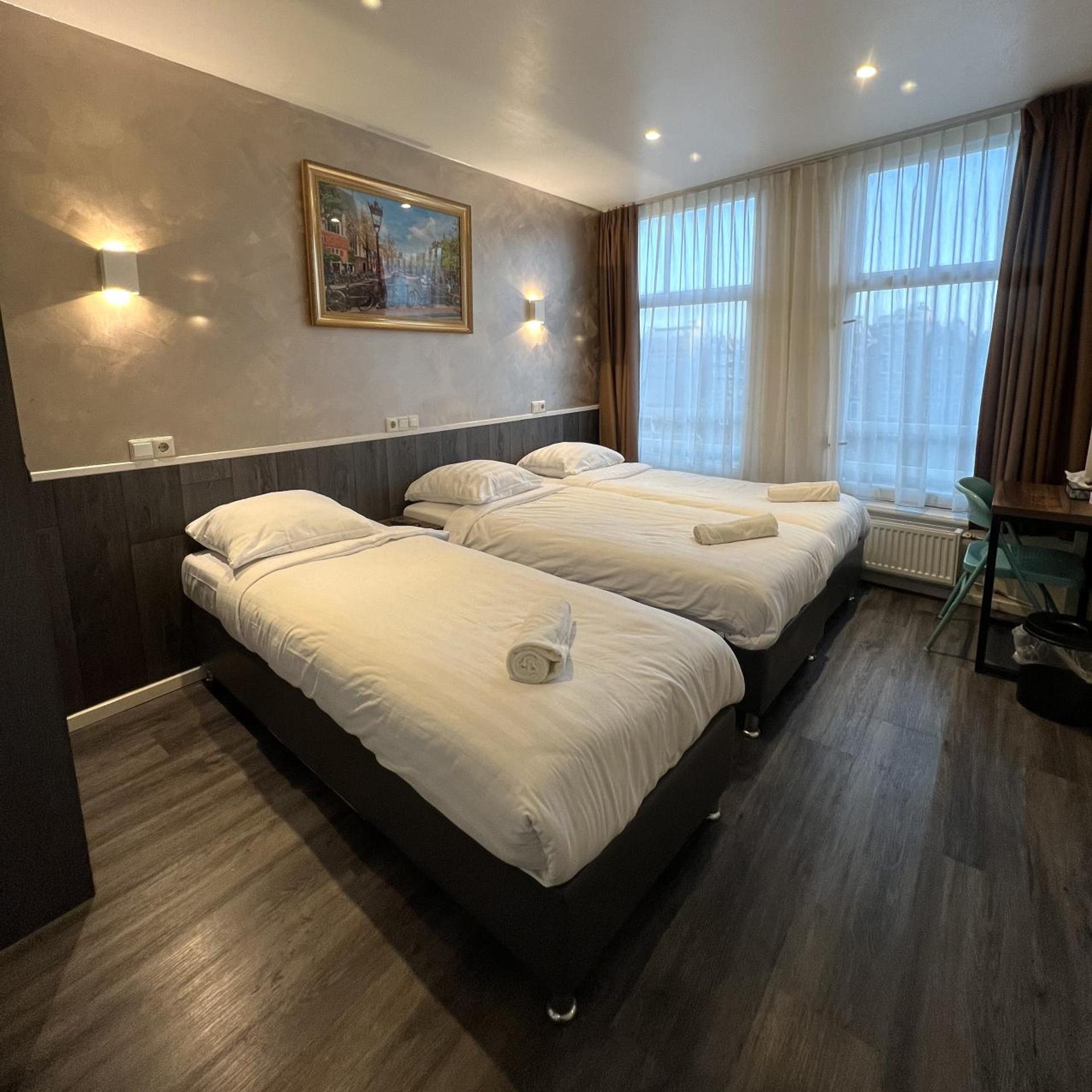 Dam Hotel 19/55