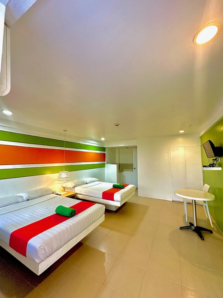 ISLANDS STAY HOTEL MACTAN 14/25