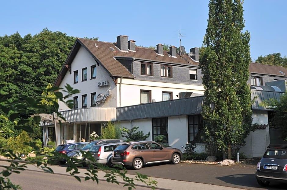 Hotel Spiegel 39/50